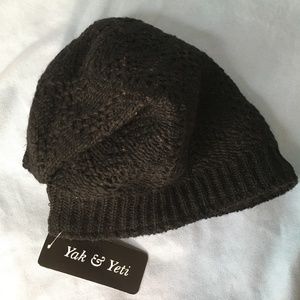 Yak & Yeti black beanie hat. 100% wool. NWT